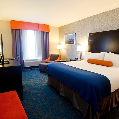 Holiday Inn Express Hotel & Suites Knoxville By Ihg Buitenkant foto